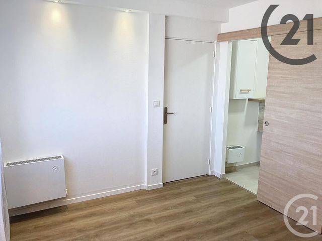 Appartement F2 à louer - 2 pièces - 45.38 m2 - TROYES - 10 - CHAMPAGNE-ARDENNE - Century 21 Martinot Immobilier