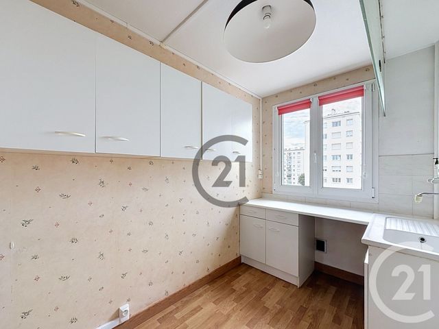 Appartement F4 à vendre - 4 pièces - 66.76 m2 - TROYES - 10 - CHAMPAGNE-ARDENNE - Century 21 Martinot Immobilier