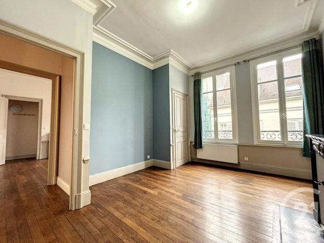 Appartement F3 à louer - 3 pièces - 77.0 m2 - TROYES - 10 - CHAMPAGNE-ARDENNE - Century 21 Martinot Immobilier
