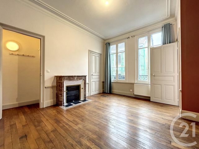 Appartement F3 à louer - 3 pièces - 77.0 m2 - TROYES - 10 - CHAMPAGNE-ARDENNE - Century 21 Martinot Immobilier