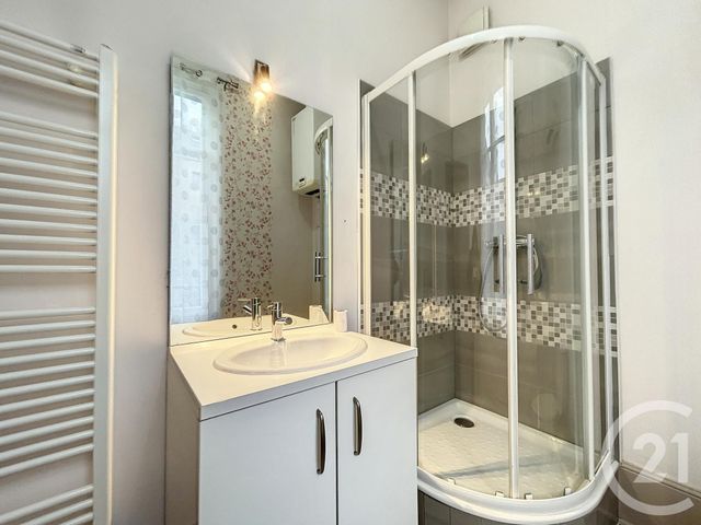 Appartement F3 à louer - 3 pièces - 77.0 m2 - TROYES - 10 - CHAMPAGNE-ARDENNE - Century 21 Martinot Immobilier