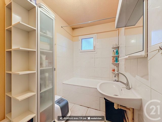 Appartement F2 à vendre - 2 pièces - 53.26 m2 - TROYES - 10 - CHAMPAGNE-ARDENNE - Century 21 Martinot Immobilier