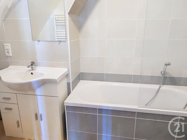 Appartement Studio à louer - 2 pièces - 37.48 m2 - TROYES - 10 - CHAMPAGNE-ARDENNE - Century 21 Martinot Immobilier