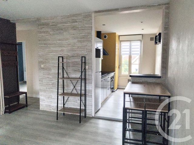 Appartement T3 à louer - 3 pièces - 49.05 m2 - ST JULIEN LES VILLAS - 10 - CHAMPAGNE-ARDENNE - Century 21 Martinot Immobilier