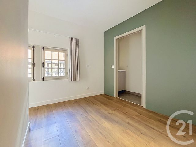 Appartement T1 à louer - 1 pièce - 20.86 m2 - TROYES - 10 - CHAMPAGNE-ARDENNE - Century 21 Martinot Immobilier