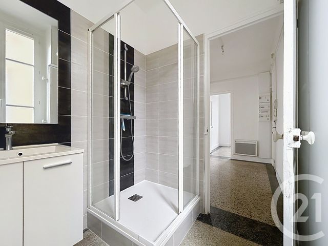 Appartement F2 à louer - 2 pièces - 49.5 m2 - STE SAVINE - 10 - CHAMPAGNE-ARDENNE - Century 21 Martinot Immobilier