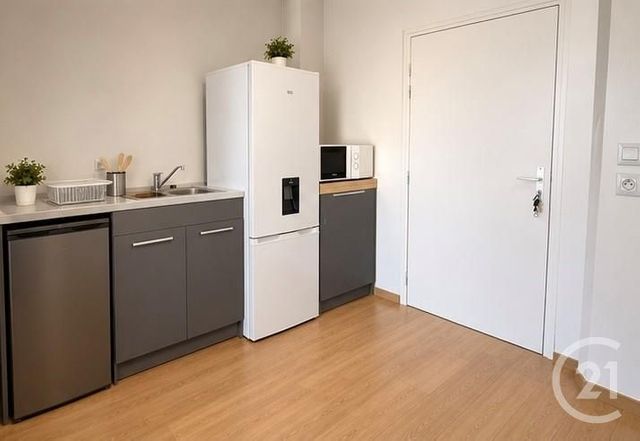 Appartement Studio à vendre - 1 pièce - 30.4 m2 - TROYES - 10 - CHAMPAGNE-ARDENNE - Century 21 Martinot Immobilier