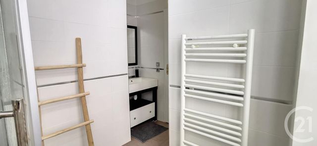 Appartement F2 à louer - 2 pièces - 43.0 m2 - TROYES - 10 - CHAMPAGNE-ARDENNE - Century 21 Martinot Immobilier
