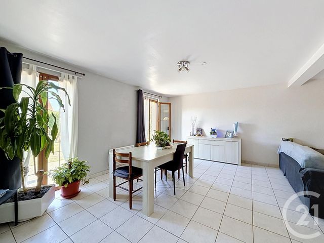 maison à vendre - 5 pièces - 113.03 m2 - ST JULIEN LES VILLAS - 10 - CHAMPAGNE-ARDENNE - Century 21 Martinot Immobilier