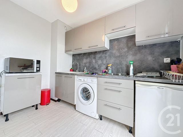 Appartement T1 à louer - 1 pièce - 30.0 m2 - TROYES - 10 - CHAMPAGNE-ARDENNE - Century 21 Martinot Immobilier