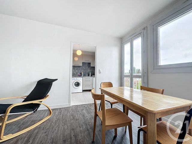 Appartement T1 à louer - 1 pièce - 30.0 m2 - TROYES - 10 - CHAMPAGNE-ARDENNE - Century 21 Martinot Immobilier