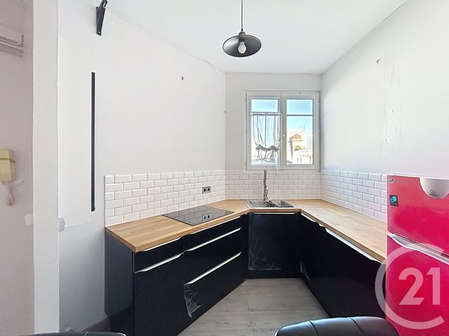 Appartement F2 à louer - 2 pièces - 32.0 m2 - TROYES - 10 - CHAMPAGNE-ARDENNE - Century 21 Martinot Immobilier