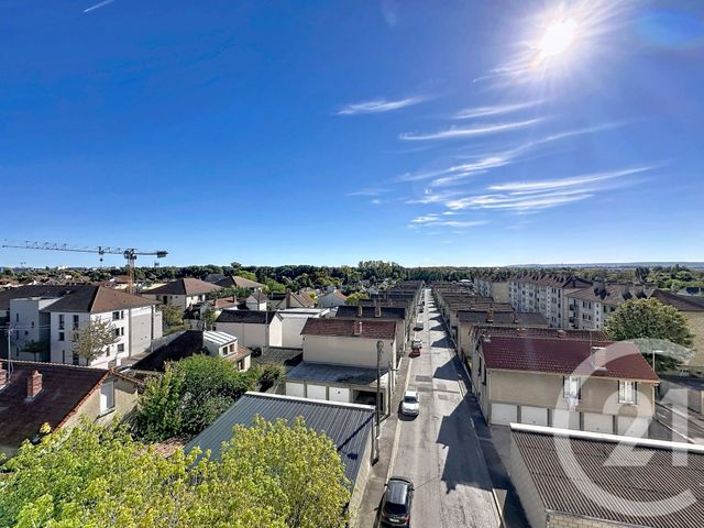 Appartement à vendre - 3 pièces - 55.0 m2 - STE SAVINE - 10 - CHAMPAGNE-ARDENNE - Century 21 Martinot Immobilier