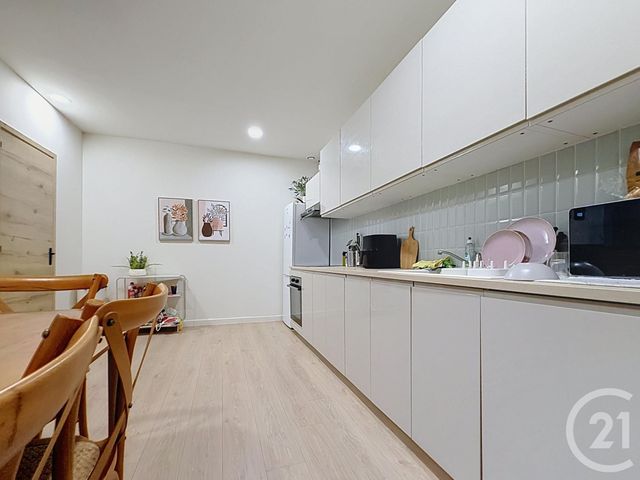 Appartement T6 à louer - 6 pièces - 117.89 m2 - TROYES - 10 - CHAMPAGNE-ARDENNE - Century 21 Martinot Immobilier