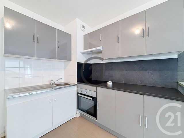 Appartement F2 à vendre - 2 pièces - 42.06 m2 - TROYES - 10 - CHAMPAGNE-ARDENNE - Century 21 Martinot Immobilier
