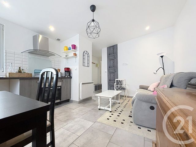Appartement F2 à louer - 2 pièces - 34.46 m2 - TROYES - 10 - CHAMPAGNE-ARDENNE - Century 21 Martinot Immobilier