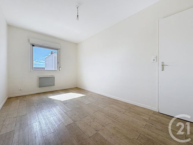Appartement F3 à vendre - 3 pièces - 73.0 m2 - TROYES - 10 - CHAMPAGNE-ARDENNE - Century 21 Martinot Immobilier