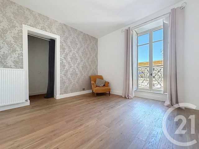 Appartement F3 à louer - 3 pièces - 99.75 m2 - TROYES - 10 - CHAMPAGNE-ARDENNE - Century 21 Martinot Immobilier